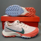 Sepatu Running Trail Wanita