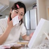 Bersihkan Sisa Lip Balm di Bibir