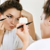 Cara Pakai Eyeliner untuk Mata Besar atau Belo