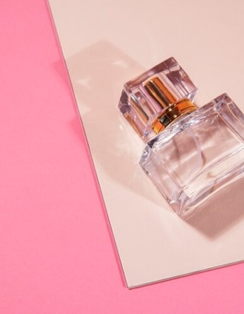 Ingin Memikat Wanita Incaran Anda? Berikut 10 Parfum Pria yang Wanginya Kalem, Wajib Beli!