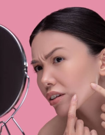 Gak Nyangka, 5 Efek Samping Clean and Clear Foaming Facial Wash Muncul Jika Tak Cocok