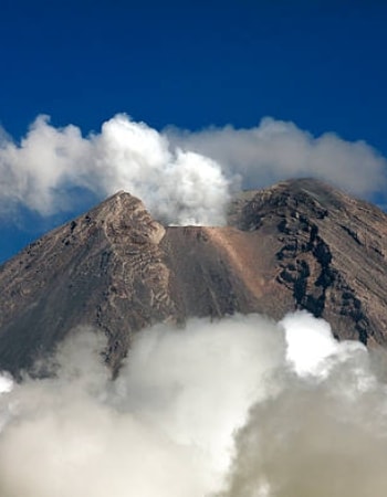 Mau Pergi ke Puncak Tertinggi Jatim? Cari Tahu Dulu 7 Summit Jawa Timur di Sini!