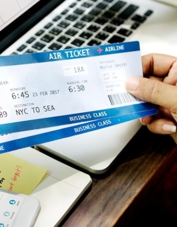 Berhasil Cetak dengan 4 Cara Penukaran Tiket Pesawat Online di Bandara Ini, Mudah Banget!