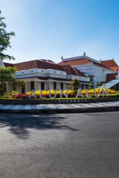 10 Hotel Dekat Alun-Alun Surabaya Bisa Mampir ke Tunjungan Plaza Sekaligus. Dekat Sekali!