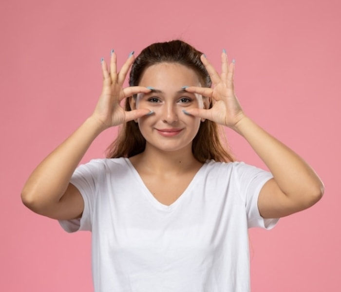 Mau Tampil Cantik? Pakai 10 Warna Softlens untuk Kulit Sawo Matang Paling Bagus di Sini!