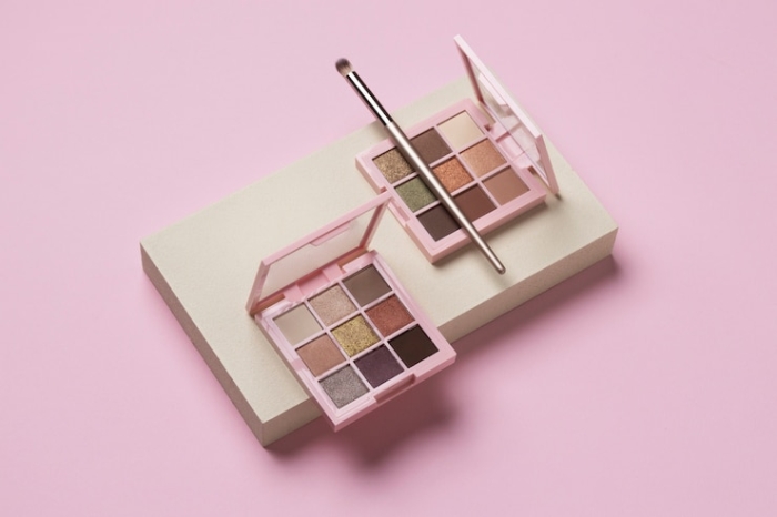 Apakah Bisa Pakai 3 Warna Eyeshadow Sekaligus?