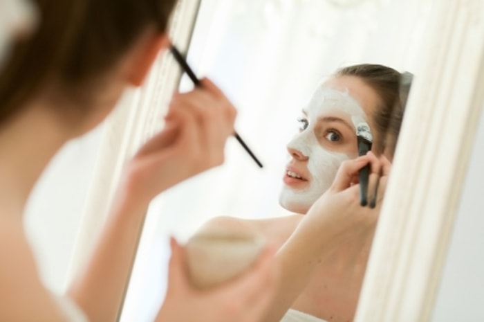 Bahan Alami Apa Saja yang Bisa Dibuat Jadi Masker?