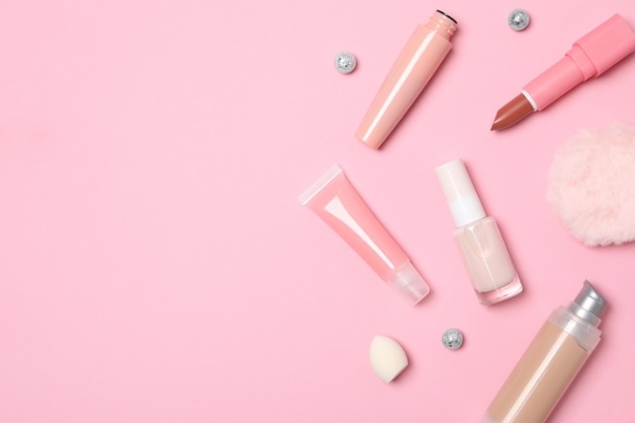Bagaimana Cara Memilih Produk Make Up yang Benar?