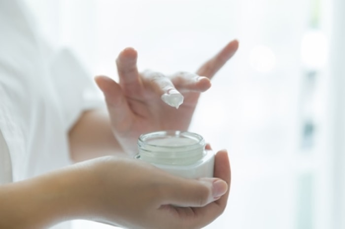 Pakai Primer atau Moisturizer Dulu?