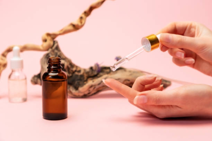 Serum Wajah dengan Segudang Manfaat Menakjubkan