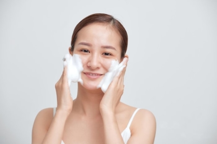 Wajah Anda Terlihat Cling Setelah Cuci Muka