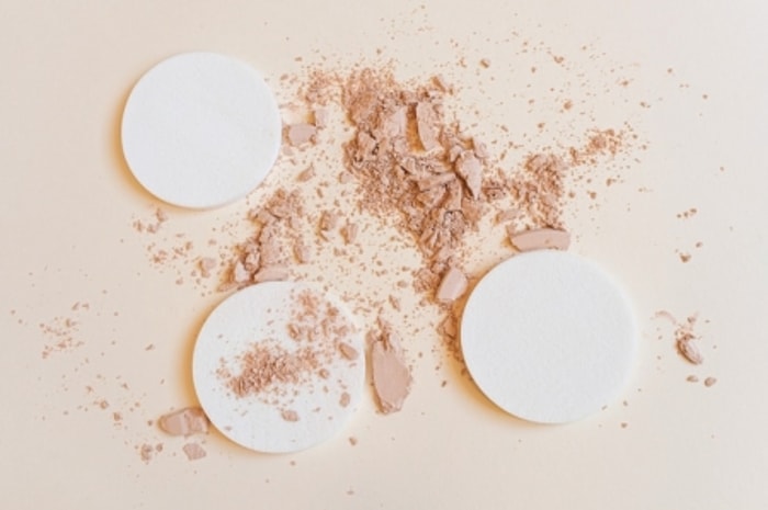 Perbedaan Coverage Loose Powder vs Compact Powder