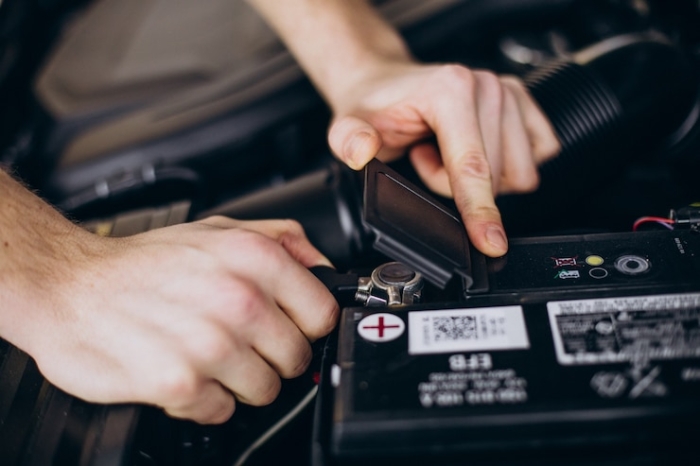 Wajib Tahu! Inilah 4 Cara Cek Aki Motor Masih Bagus atau Tidak, Simak