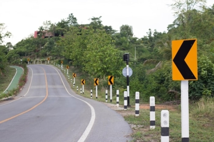 Lewati Jalan Letkol Istiqlah atau Jalan Nasional III