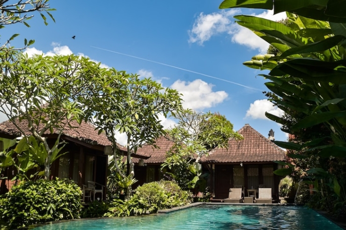 Pergi ke Jogja Bersama 50 Orang, Kenapa Lebih Pilih Menginap di Villa?